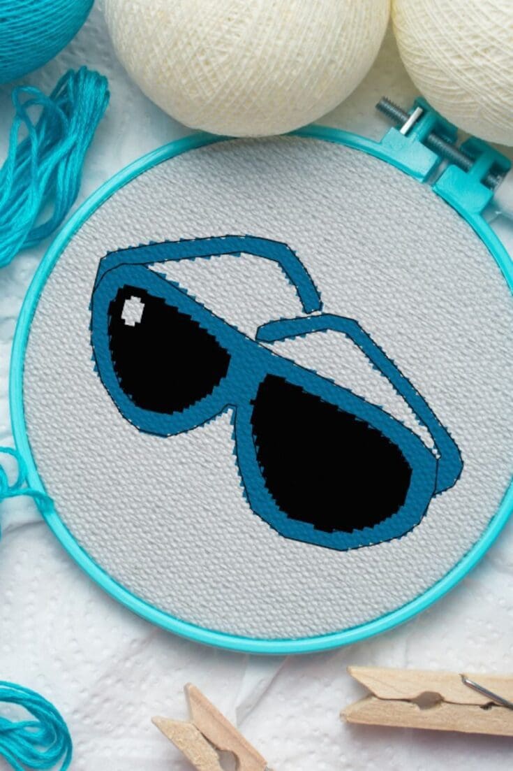 Image for Blue sunglasses cross stitch (free)