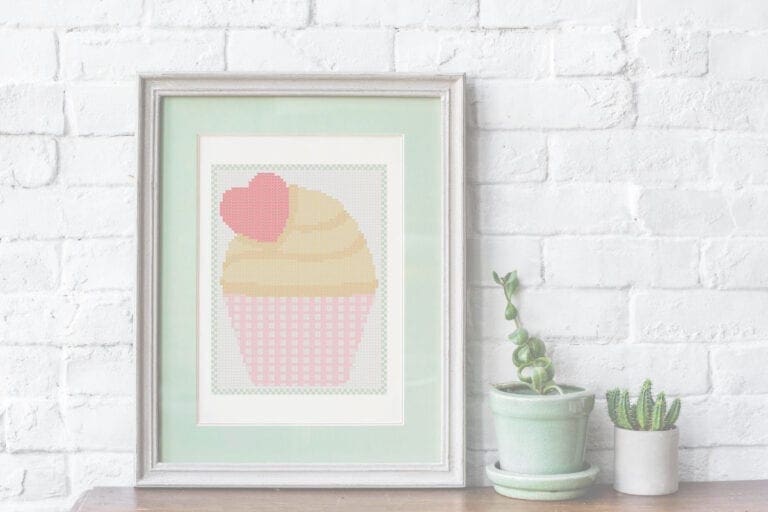 cross stitch heart cupcake pattern (free)