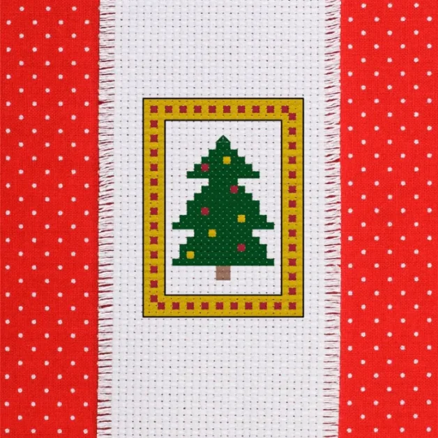 FREE Mini Christmas tree cross stitch pattern