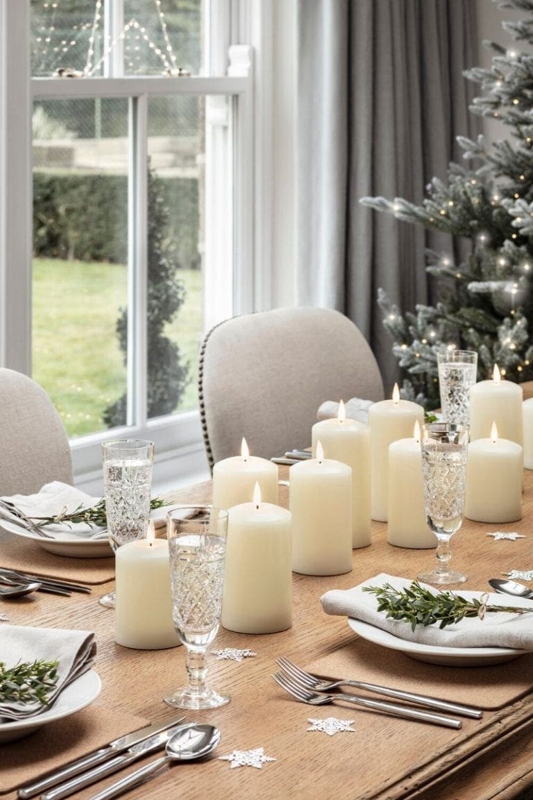8 ways to dress your Christmas Table - Craft with Cartwright