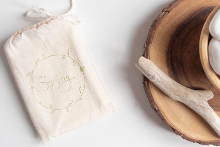 FREE Spring wreath svg file