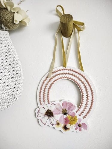 Image for Dried Flower Wreath Embroidery Kit