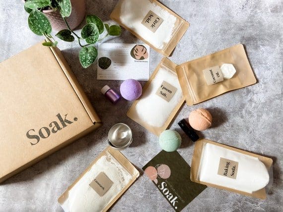Image for Soak Make Your Own Bath Bombs Kit 100% Natural & Vegan 
