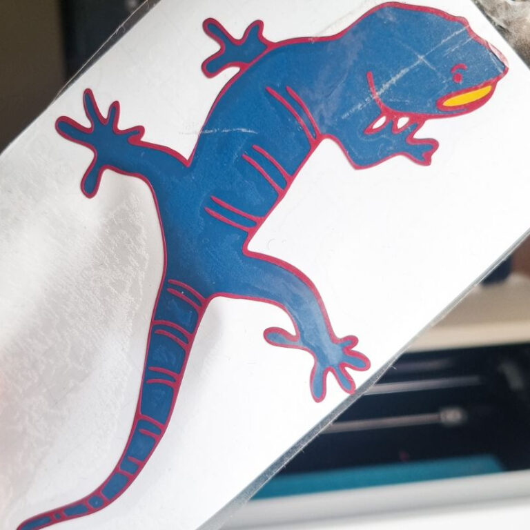 Free Layered Gecko SVG
