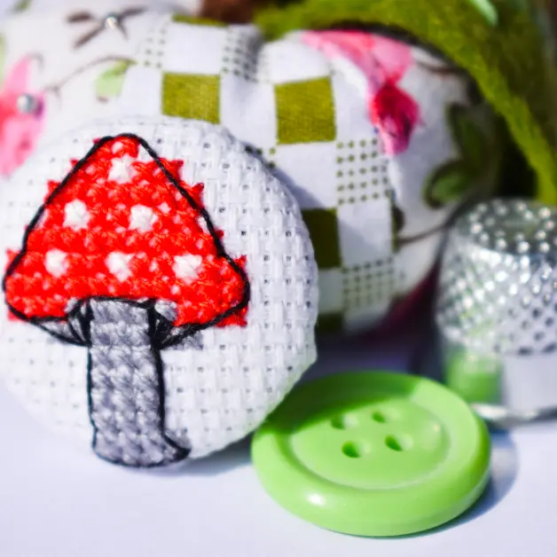 Mini mushroom cross stitch (free pattern)