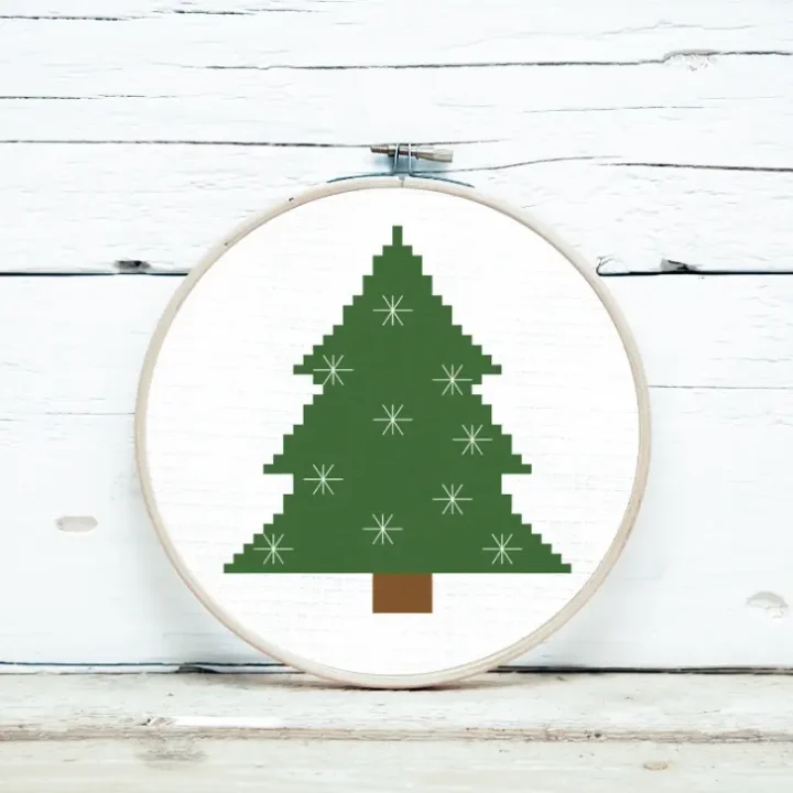 embroidered and framed in a hoop Free stars Christmas tree cross stitch pattern