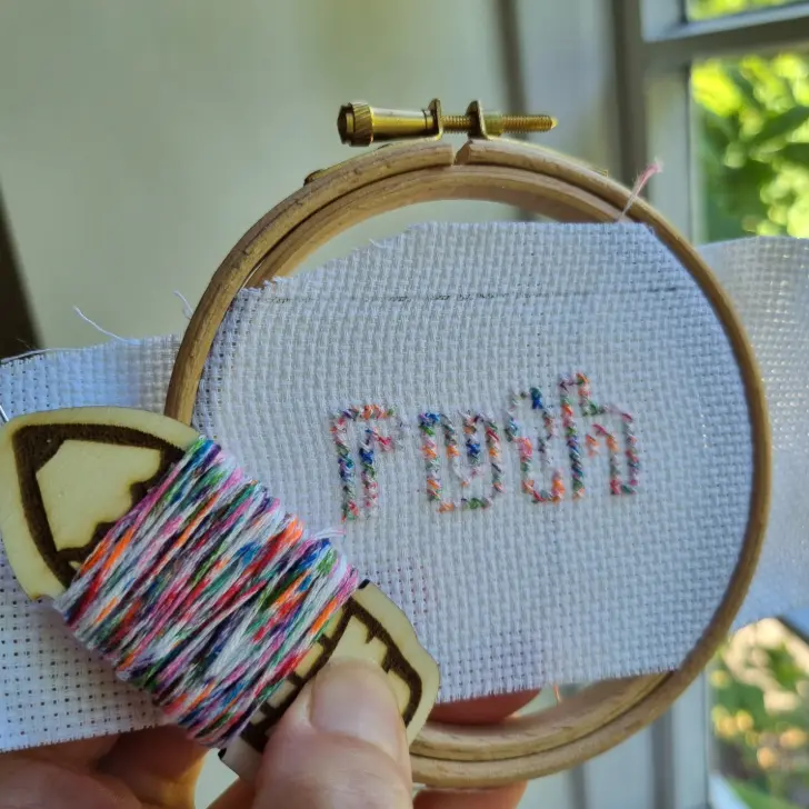 How to make your own DIY variegated multicolour floss for embroidery